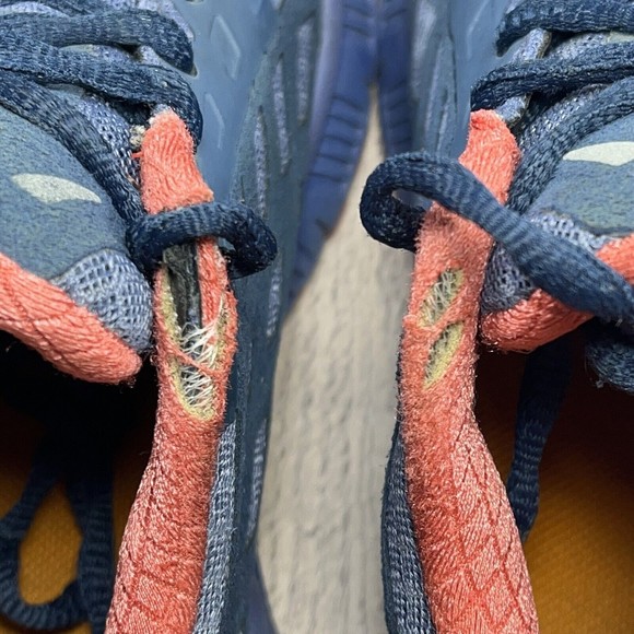 The North Face Women's Endurus TR Running Shoes Blue Red Size 6 NF0A2VUUTWD - Picture 10 of 12